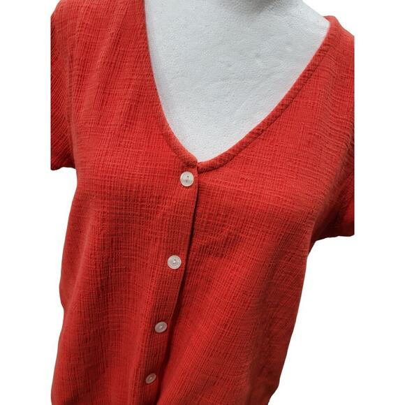 J. Crew Women's Textured Tie Front Top Size Medium Red Button Front V Neck - Picture 8 of 8